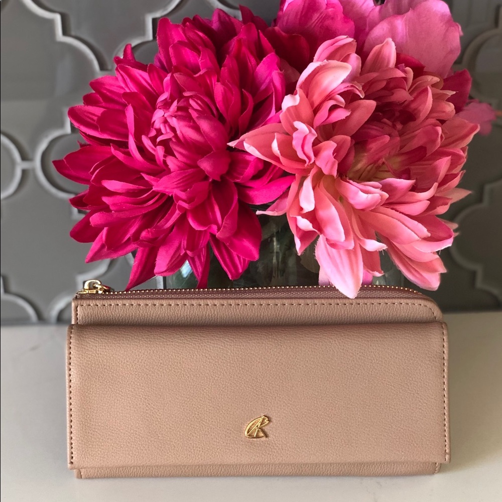 Kate & Alex Wallet